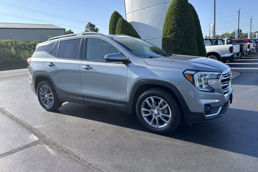 2023 Gmc Terrain SLT photo 1