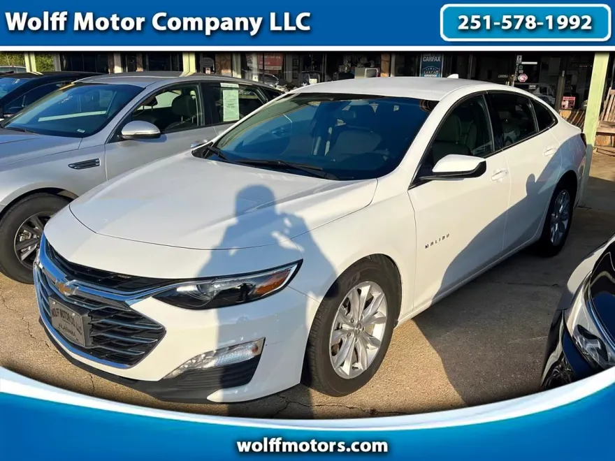 2022 Chevrolet Malibu photo 1