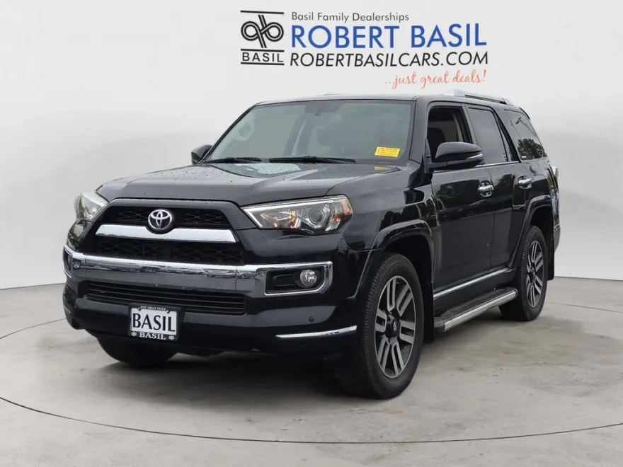 2017 Toyota 4Runner Limited photo 1
