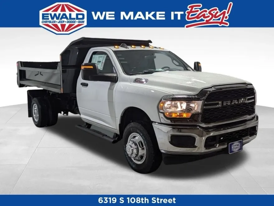 2024 Ram 3500 Tradesman photo 1
