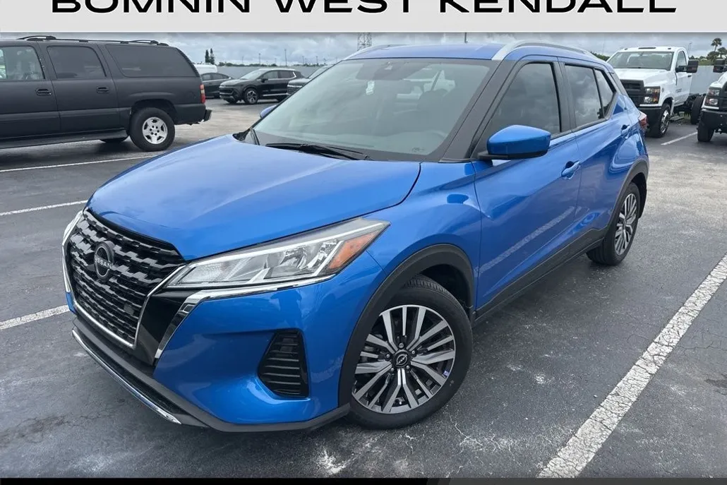 2023 Nissan Kicks SV photo 1