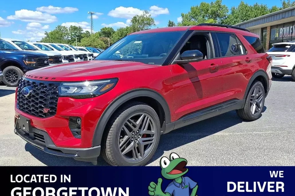 2025 Ford Explorer ST photo 1