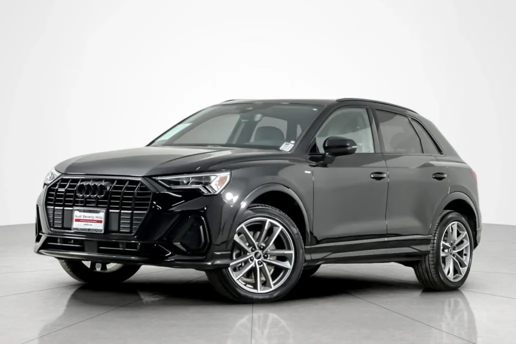 2025 Audi Q3 S line Premium 45 TFSI photo 1