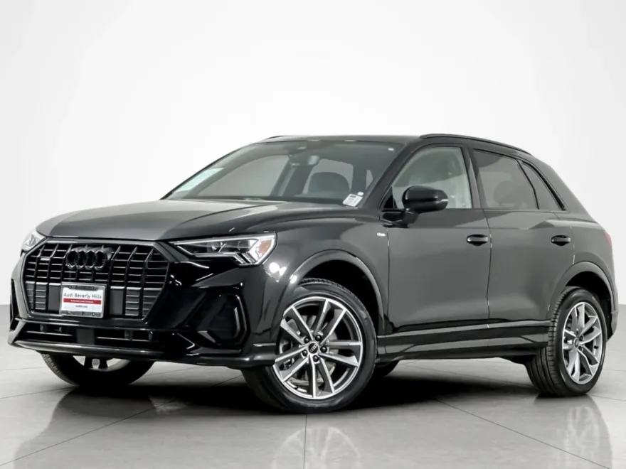 2025 Audi Q3 S line Premium 45 TFSI photo 1