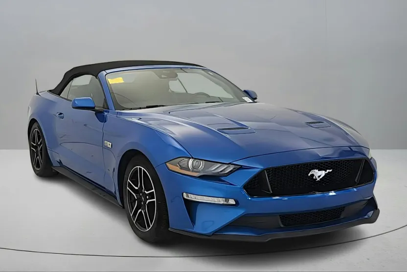 2021 Ford Mustang EcoBoost Premium photo 1