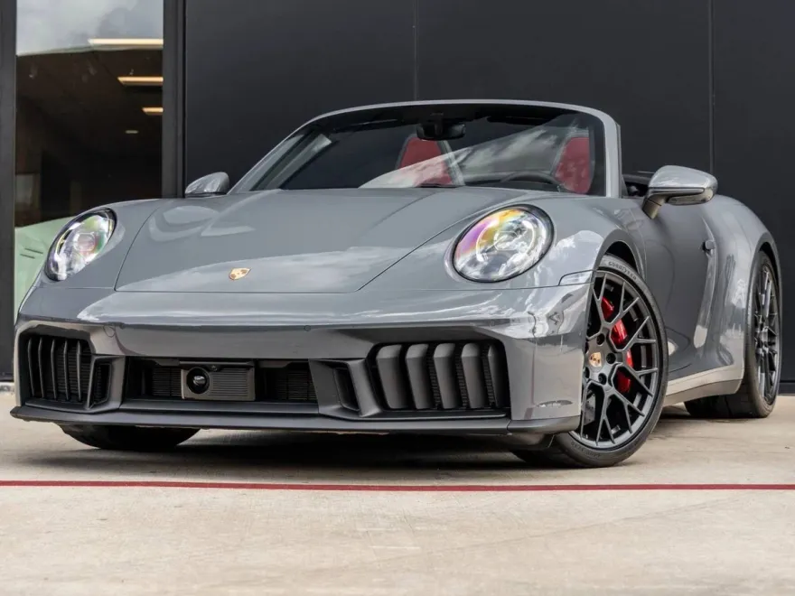 2025 Porsche 911 4 GTS Cabriolet photo 1