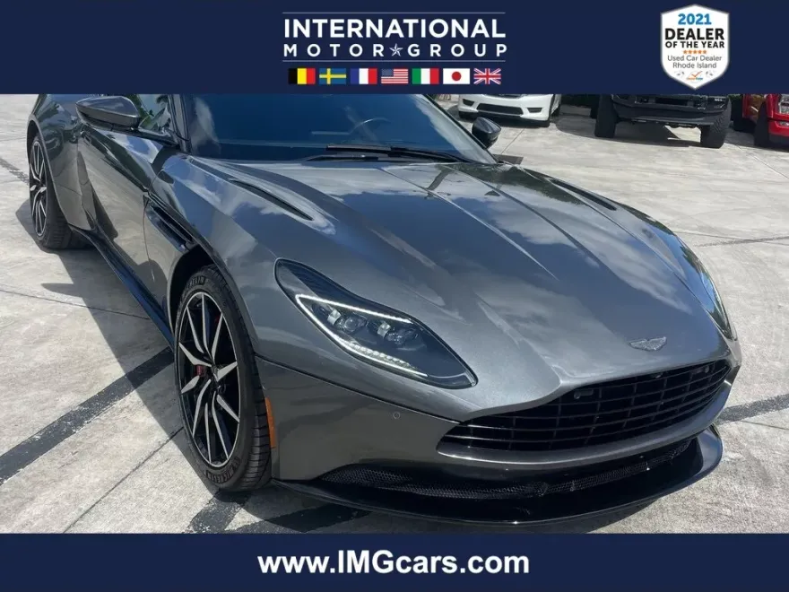 2018 Aston Martin DB11 photo 1