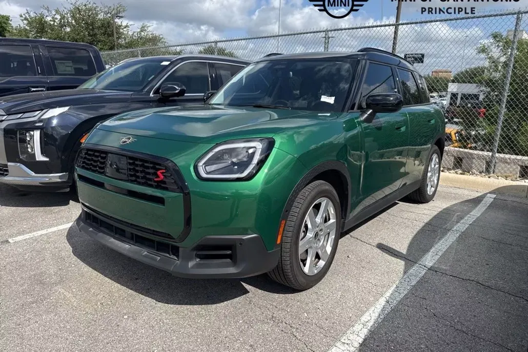 2025 Mini Cooper Base photo 1