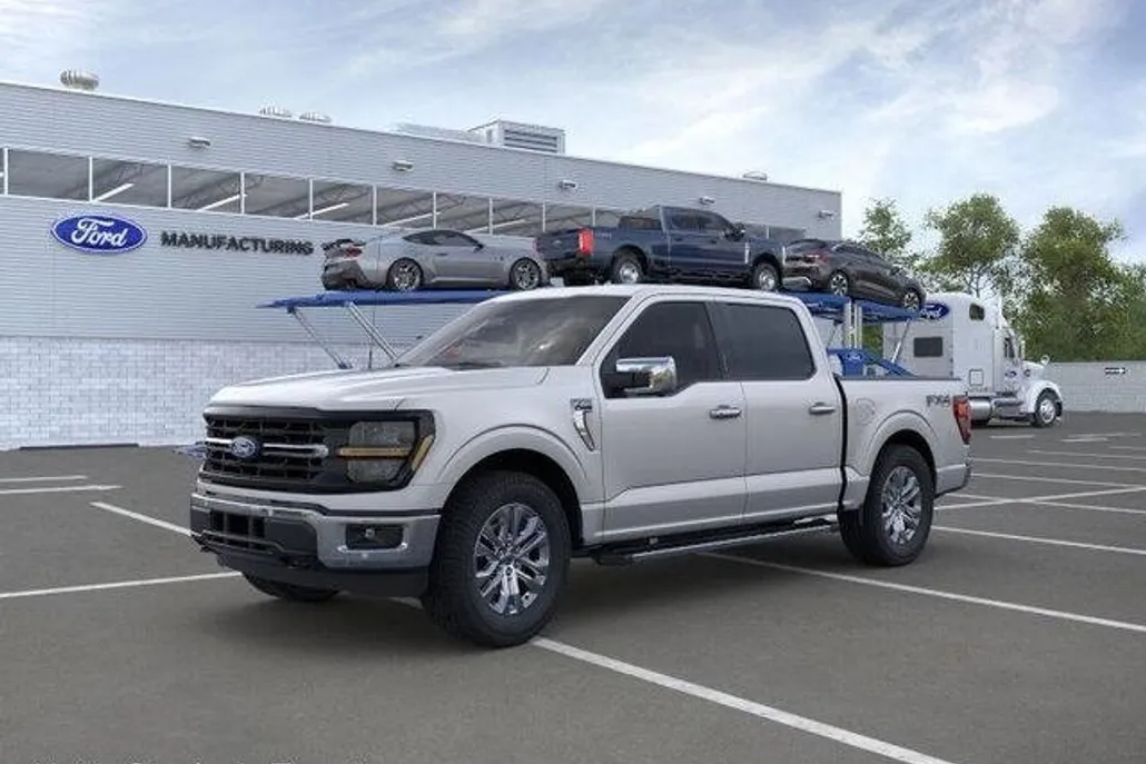 2024 Ford F-150 XLT photo 1