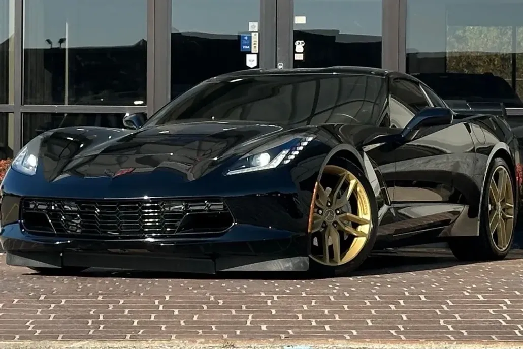 2019 Chevrolet Corvette Stingray 1LT photo 1