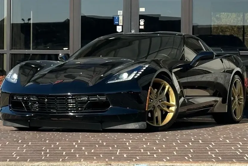 2019 Chevrolet Corvette Stingray 1LT photo 1