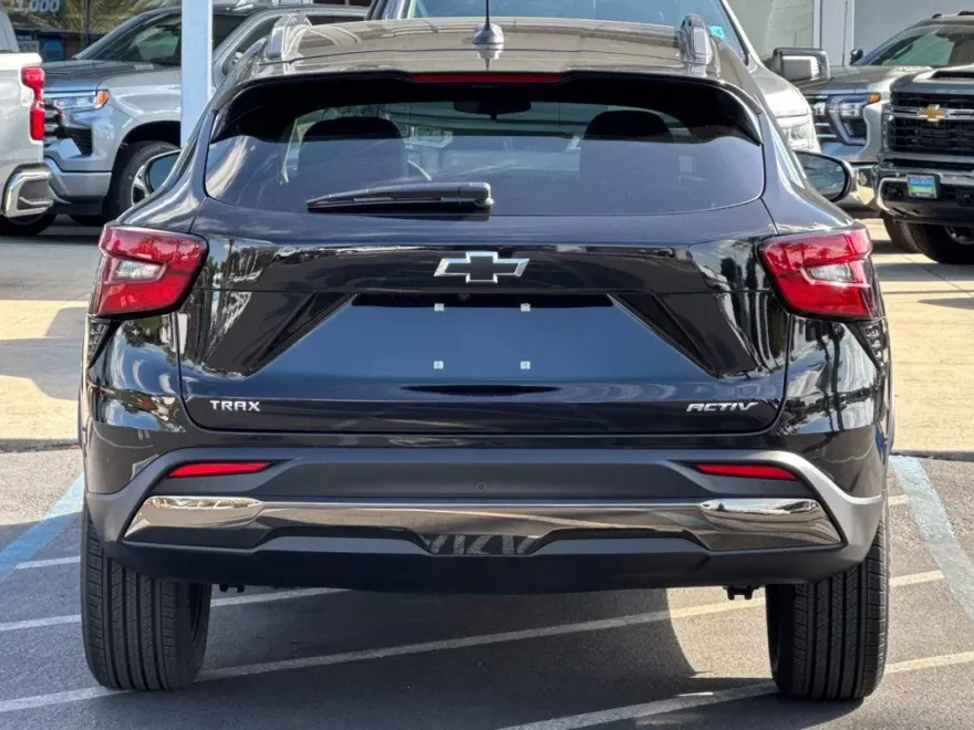 2026 Chevrolet Trax ACTIV photo 1