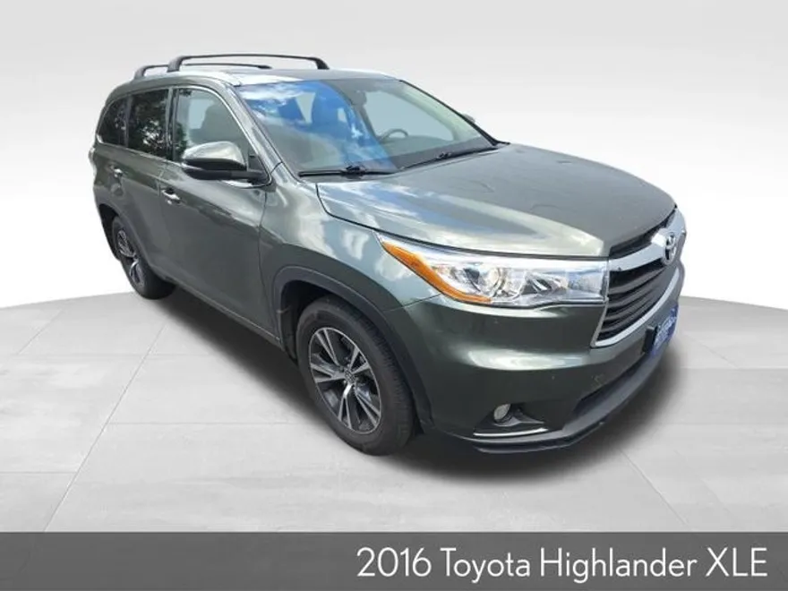 2016 Toyota Highlander XLE photo 1