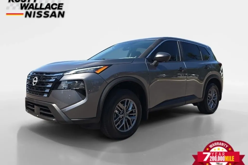 2026 Nissan Rogue SV photo 1