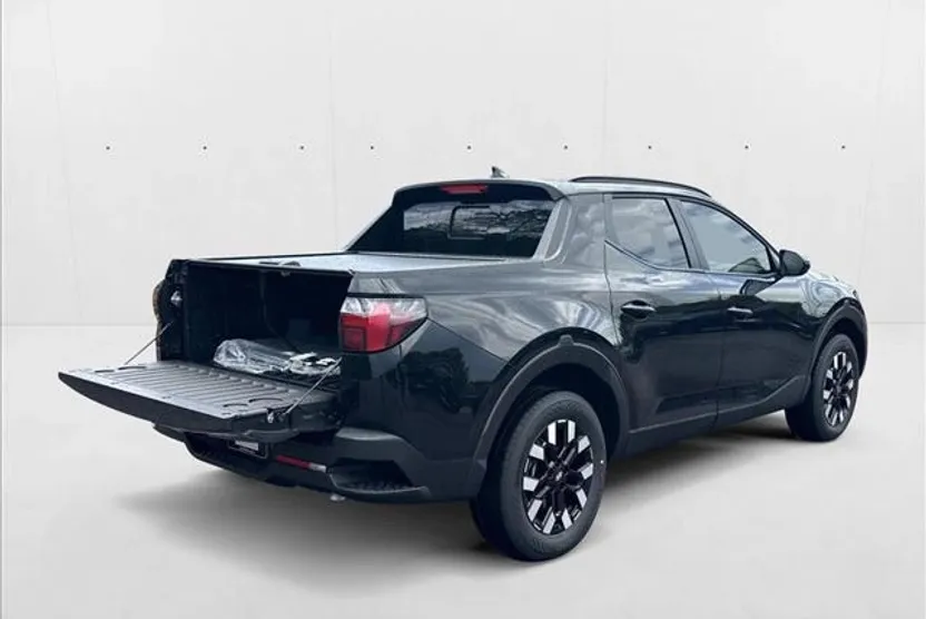 2025 Hyundai Santa Cruz SEL Activity photo 1