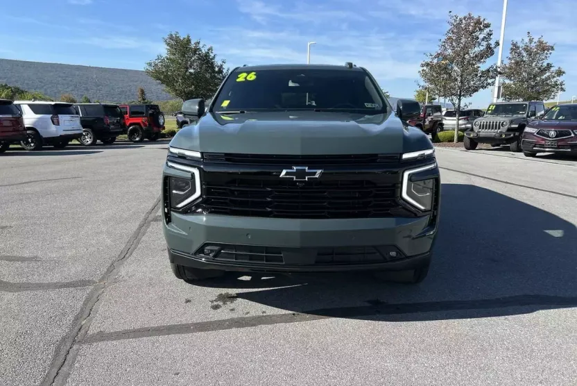 2026 Chevrolet Suburban RST photo 1