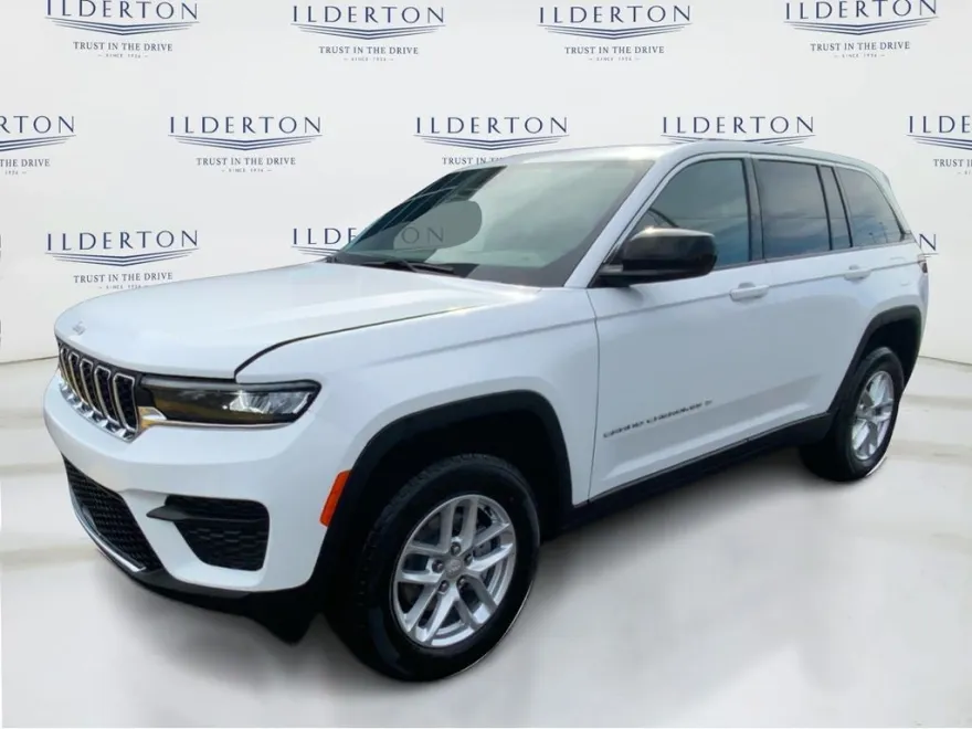 2025 Jeep Grand Cherokee Laredo photo 1