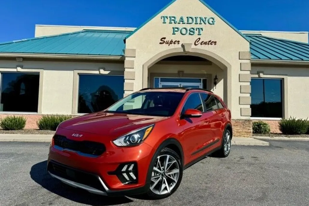 2022 Kia Niro Touring photo 1