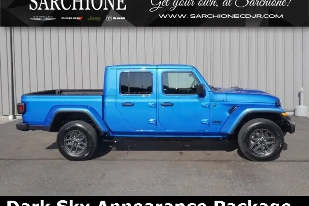 2025 Jeep Gladiator Sport photo 1