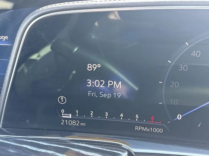 2021 Cadillac Escalade ESV Sport photo 1