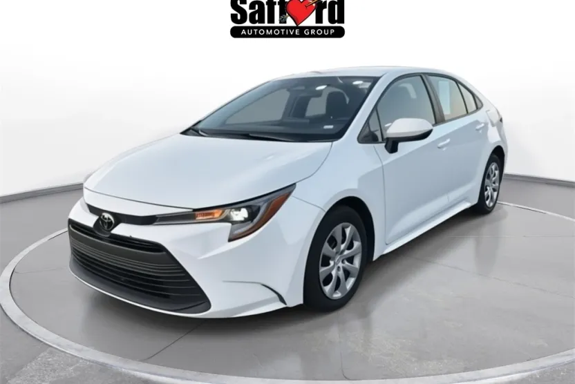 2023 Toyota Corolla LE photo 1
