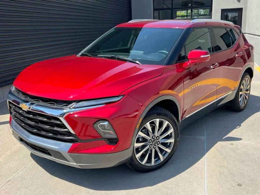 2025 Chevrolet Blazer Premier photo 1