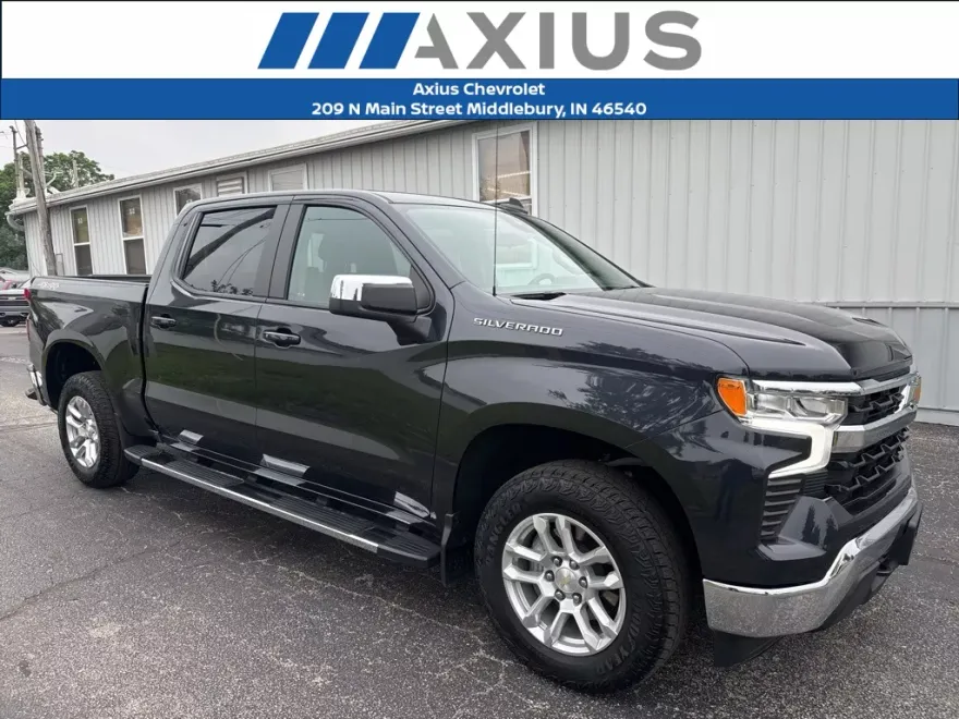 2024 Chevrolet Silverado 1500 LT photo 1