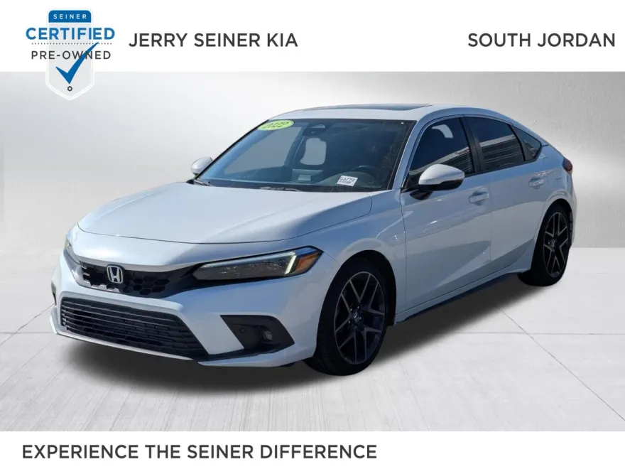 2022 Honda Civic Hatchback Sport Touring photo 1