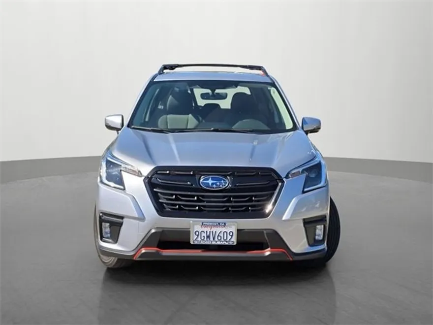 2023 Subaru Forester Sport photo 1