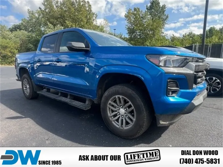 2023 Chevrolet Colorado LT photo 1