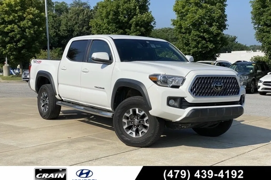 2019 Toyota Tacoma TRD Off-Road V6 photo 1