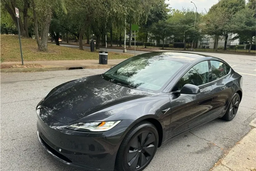 2024 Tesla Model 3 Long Range photo 1