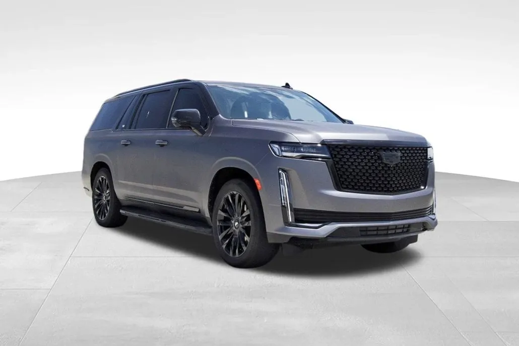 2023 Cadillac Escalade ESV Luxury photo 1