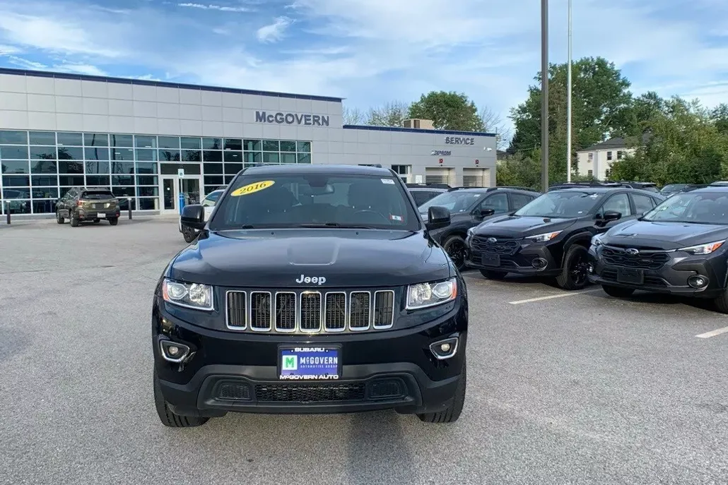 2016 Jeep Grand Cherokee Laredo photo 1