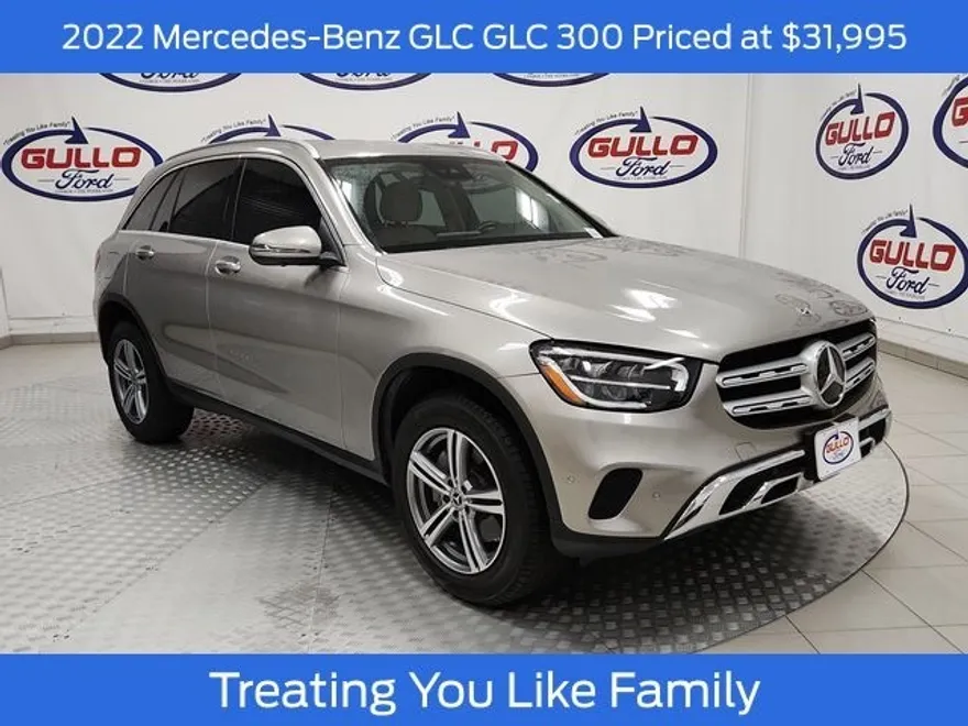 2022 Mercedes Benz GLC 300 photo 1
