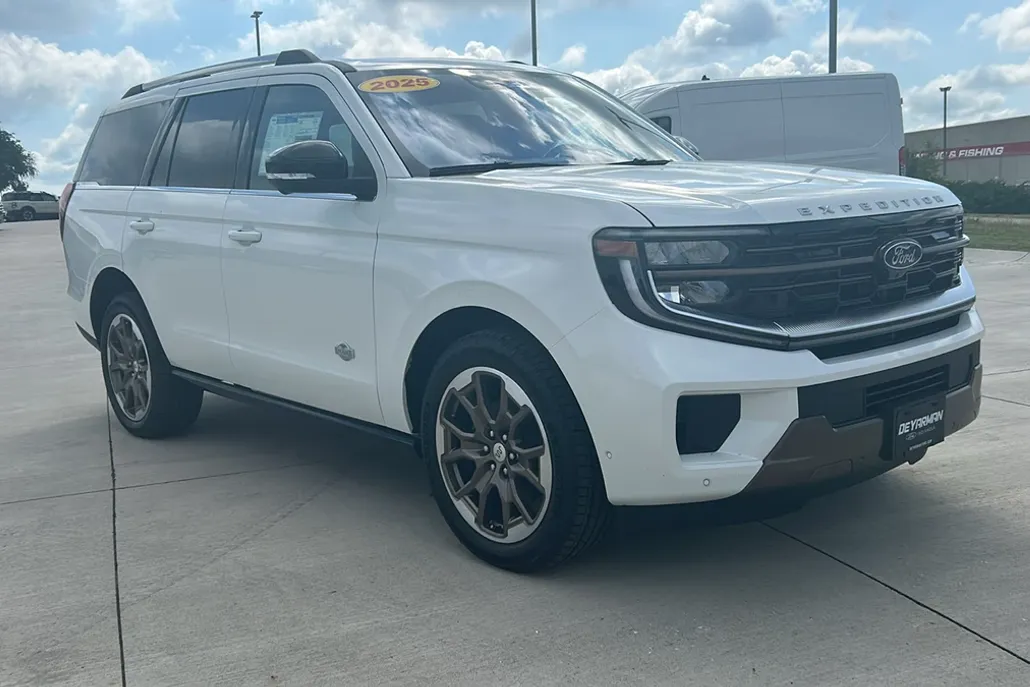 2025 Ford Expedition King Ranch photo 1