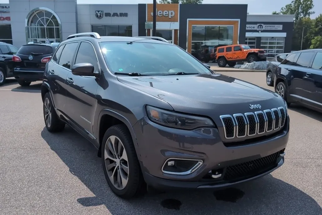 2019 Jeep Cherokee Overland photo 1