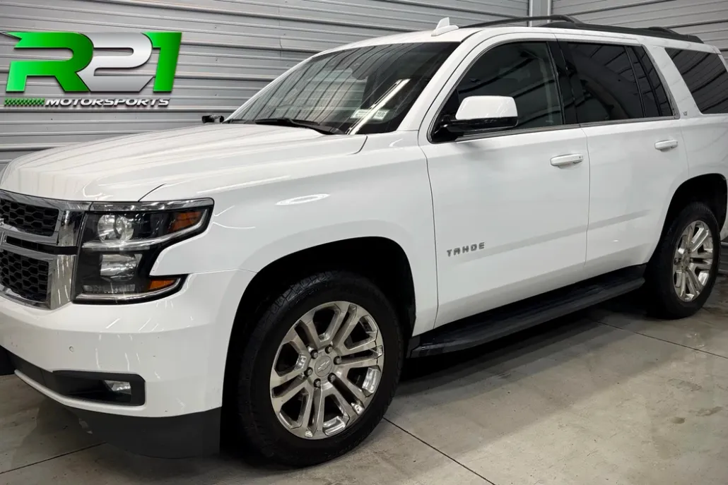 2019 Chevrolet Tahoe LT photo 1
