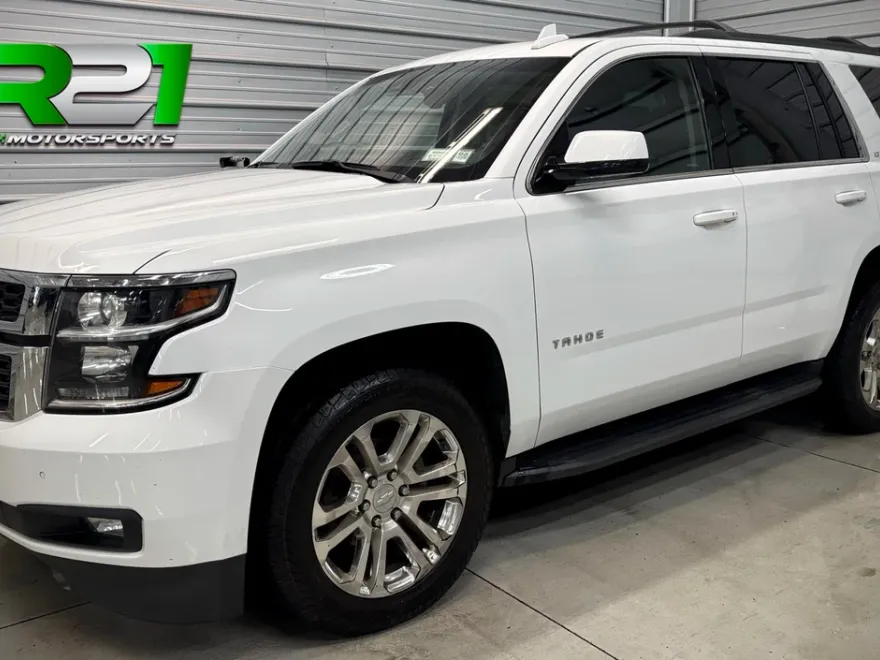 2019 Chevrolet Tahoe LT photo 1