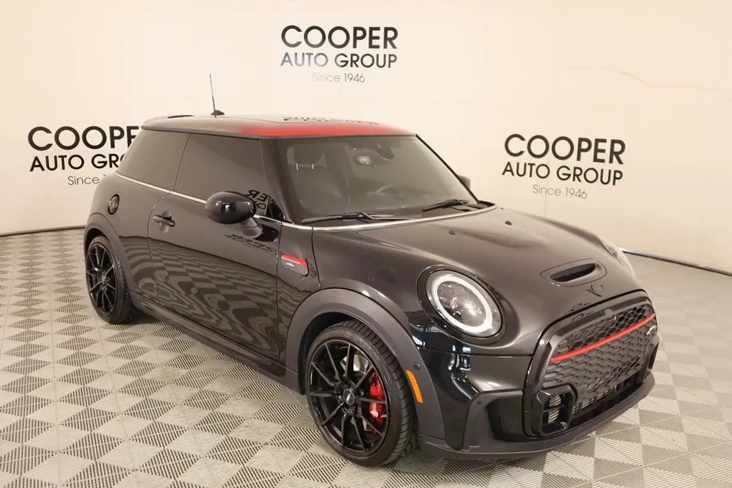 2023 Mini Cooper 2 Door Hardtop photo 1