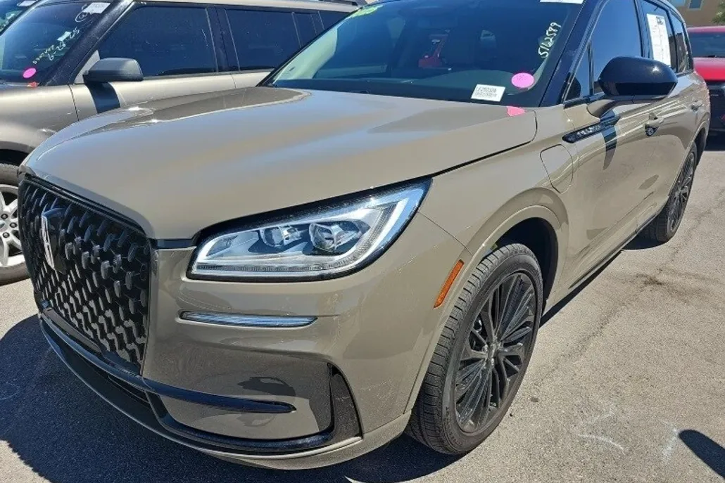 2025 Lincoln Corsair Grand Touring photo 1