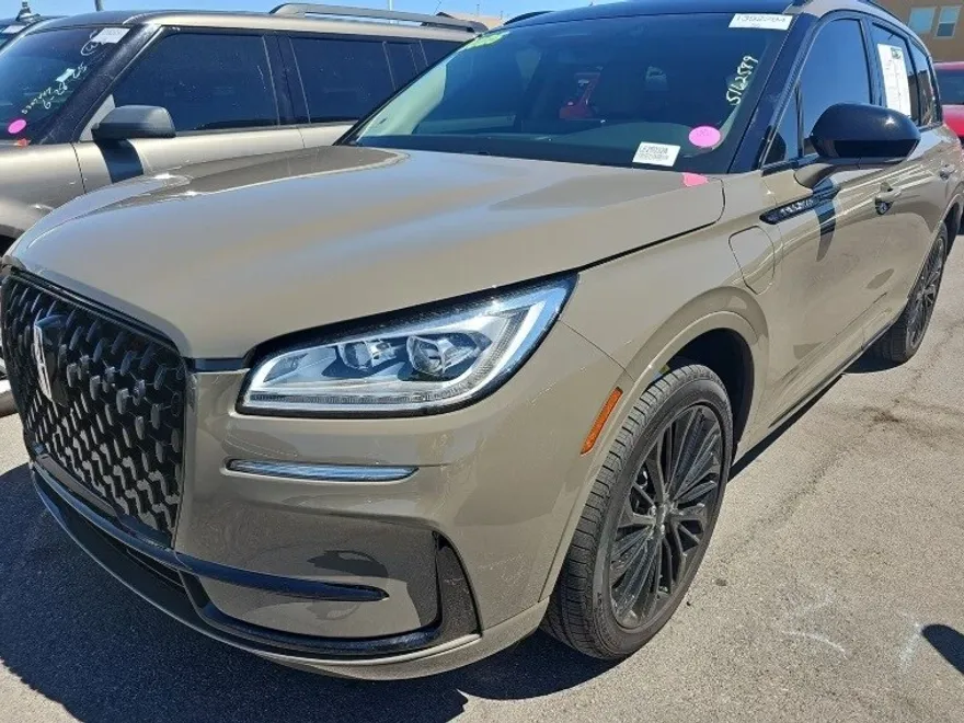 2025 Lincoln Corsair Grand Touring photo 1