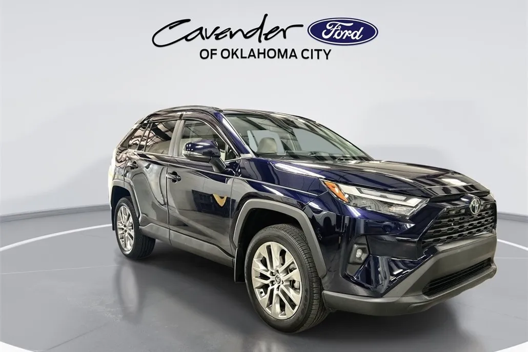 2025 Toyota RAV4 XLE Premium photo 1