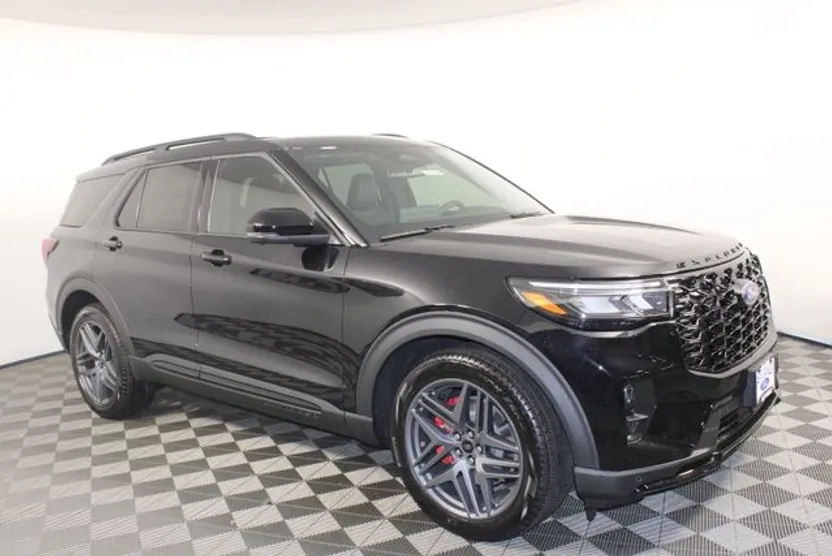 2025 Ford Explorer ST photo 1