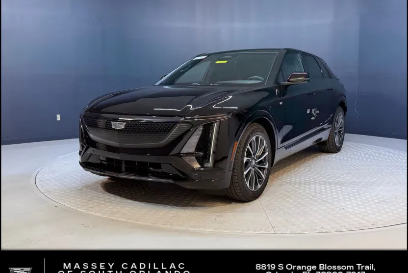 2025 Cadillac Lyriq Sport photo 1
