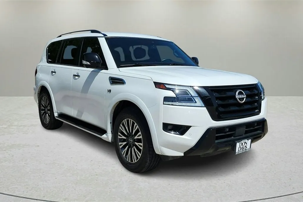 2021 Nissan Armada SL photo 1