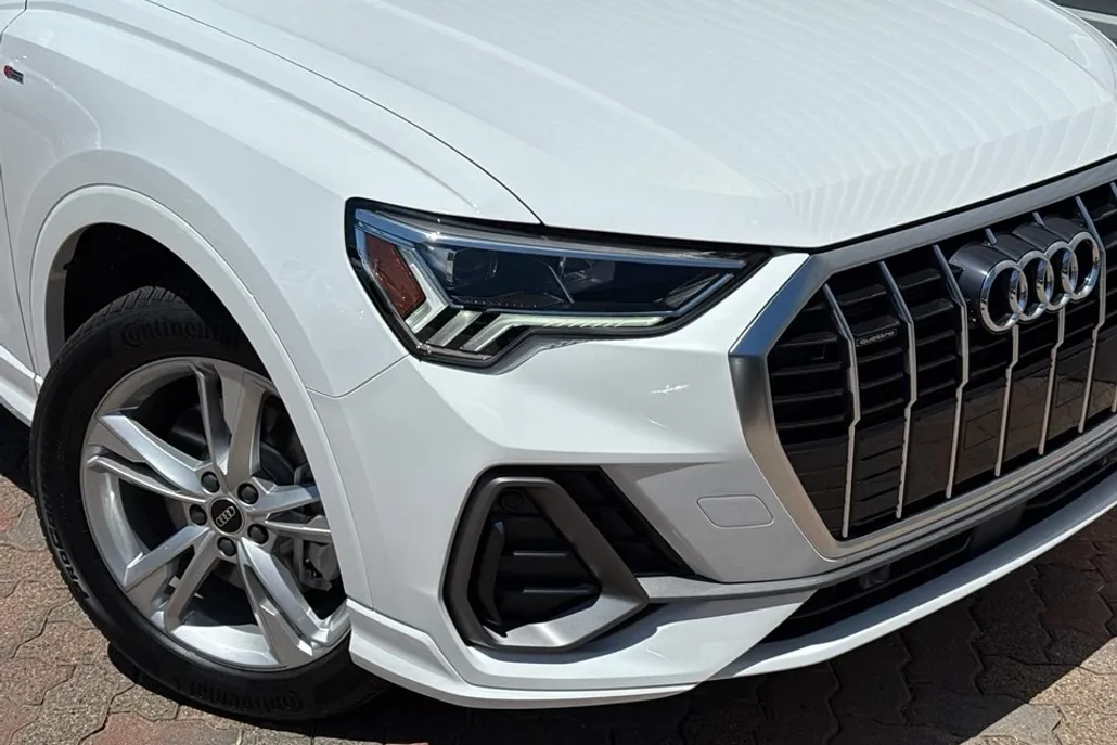 2024 Audi Q3 Premium S line photo 1