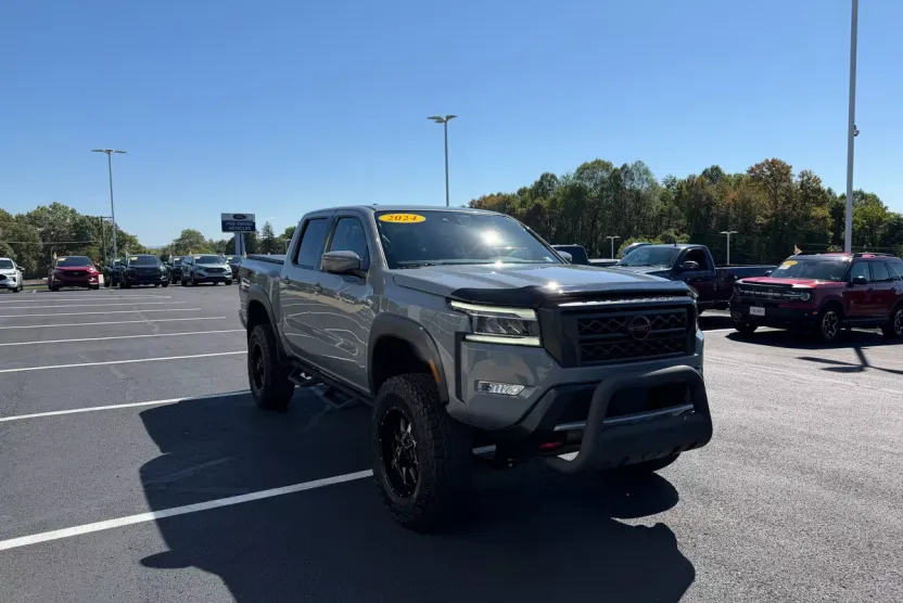 2024 Nissan Frontier Crew Cab PRO-4X photo 1