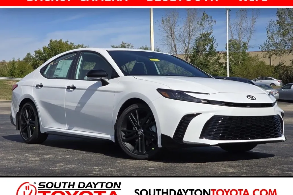 2026 Toyota Camry photo 1