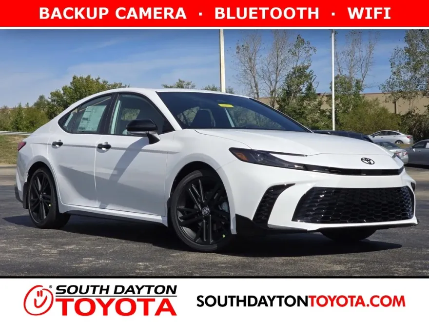 2026 Toyota Camry photo 1